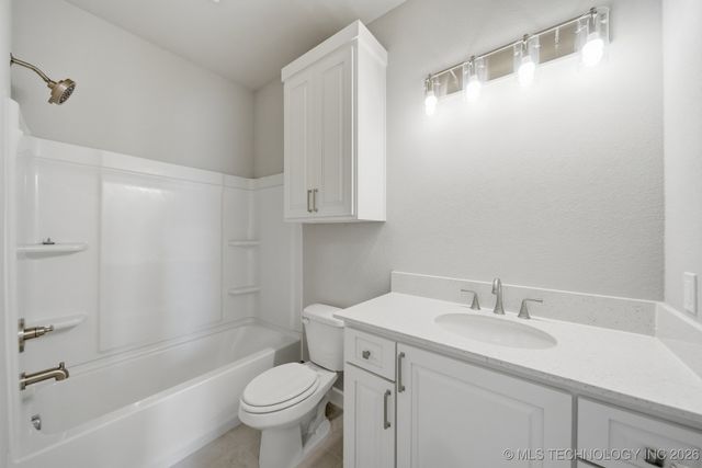 28019 E 107th Street S, Coweta, OK 74429