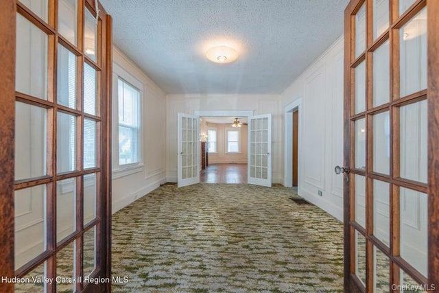 288 Washington Avenue, Kingston, NY 12401