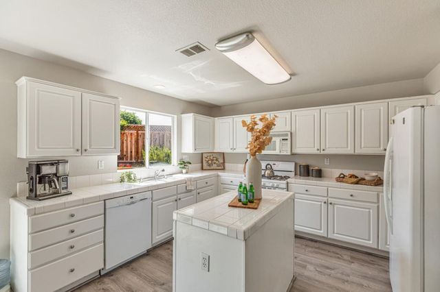 1770 Brentwood Court, Hollister, CA 95023
