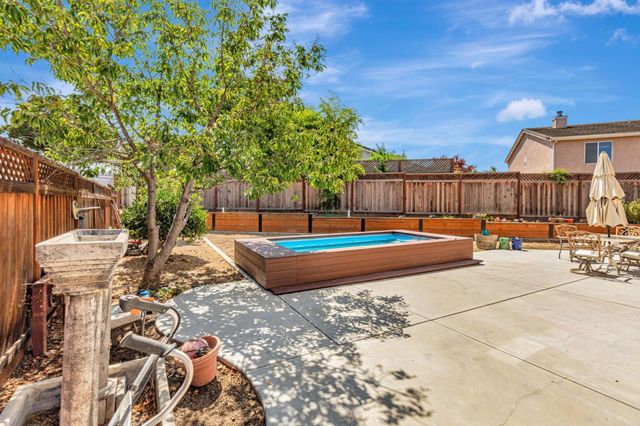 1770 Brentwood Court, Hollister, CA 95023
