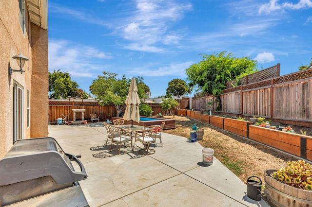 1770 Brentwood Court, Hollister, CA 95023