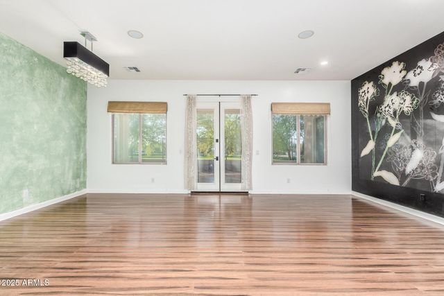 2668 S Stuart Avenue, Gilbert, AZ 85295