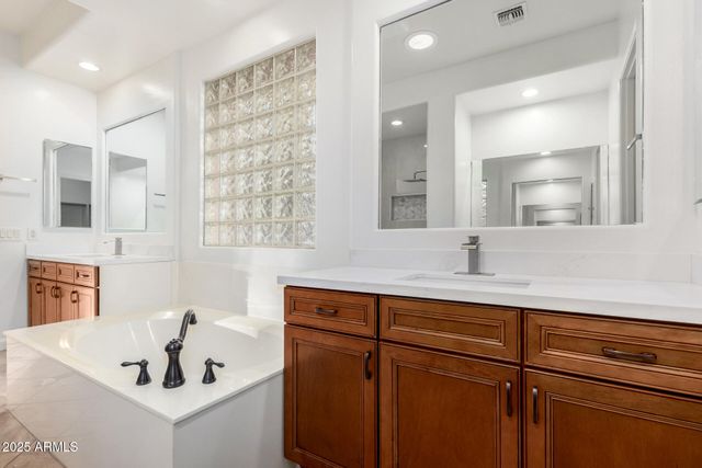 2668 S Stuart Avenue, Gilbert, AZ 85295