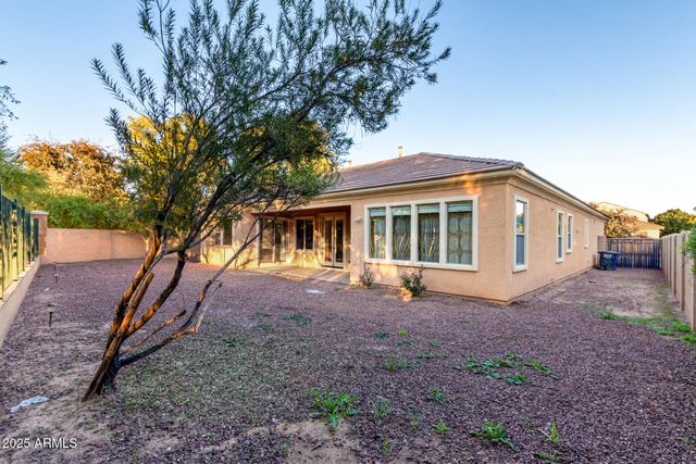 2668 S Stuart Avenue, Gilbert, AZ 85295