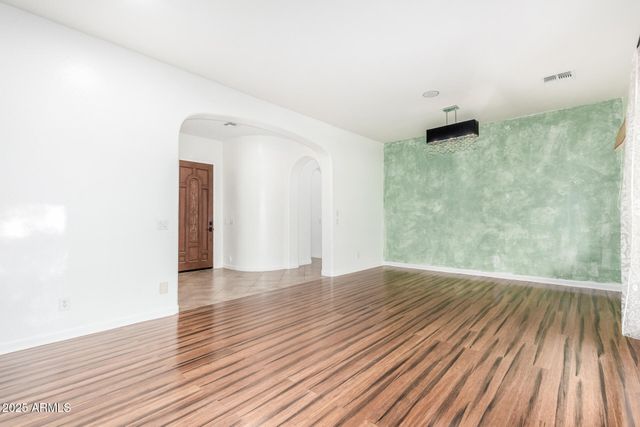 2668 S Stuart Avenue, Gilbert, AZ 85295