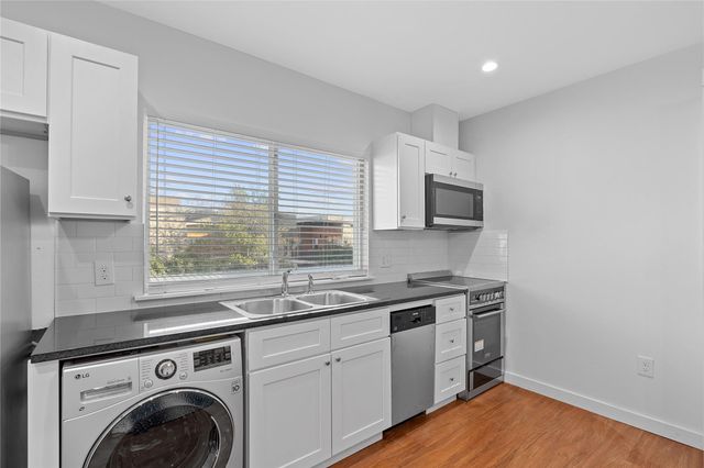 306 E 30 th ST 109, Austin, TX 78705
