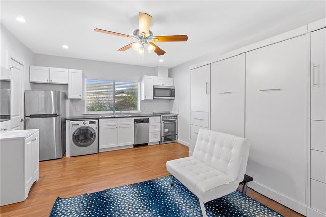 306 E 30 th ST 109, Austin, TX 78705