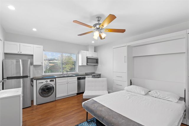 306 E 30 th ST 109, Austin, TX 78705