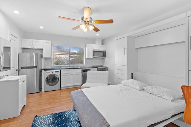306 E 30 th ST 109, Austin, TX 78705