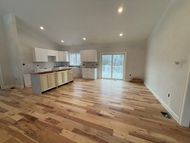 249 Dudley Southbridge Rd, Dudley, MA 01571