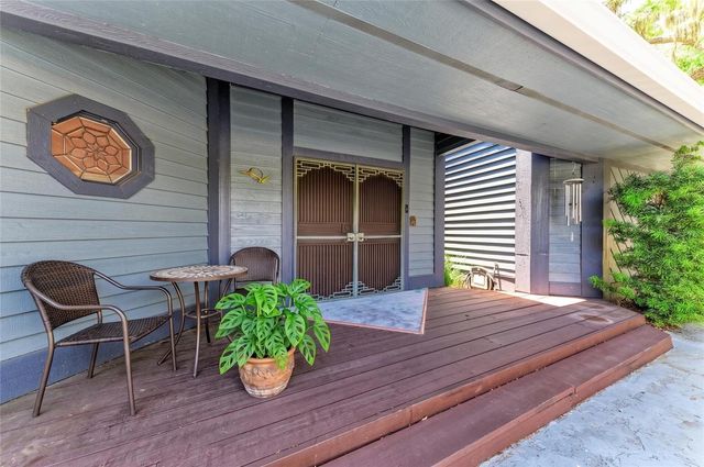 830 HAMMOCKWOOD COURT, Sarasota, FL 34232