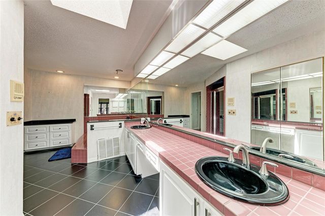 830 HAMMOCKWOOD COURT, Sarasota, FL 34232