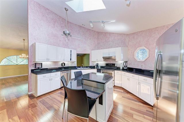 830 HAMMOCKWOOD COURT, Sarasota, FL 34232