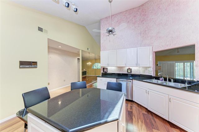830 HAMMOCKWOOD COURT, Sarasota, FL 34232