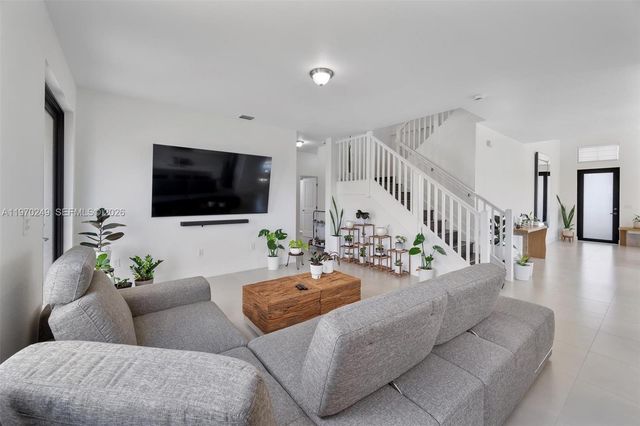 1380 SW 144th Ave, Miami, FL 33184