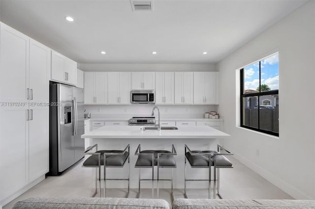 1380 SW 144th Ave, Miami, FL 33184