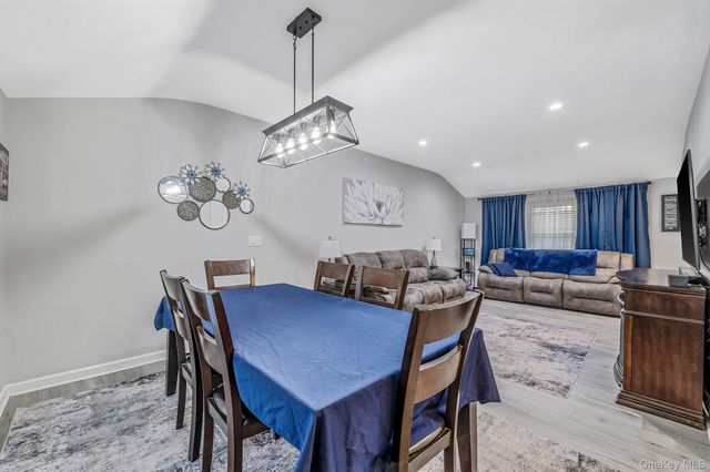 9 Allegheny Drive E, Farmingville, NY 11738