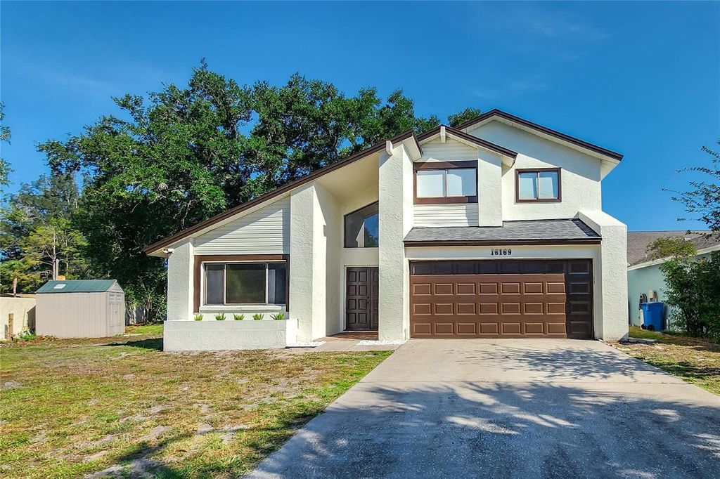 Image 2 of property listing at 16169 GARDENDALE DRIVE, Tampa, FL 33624