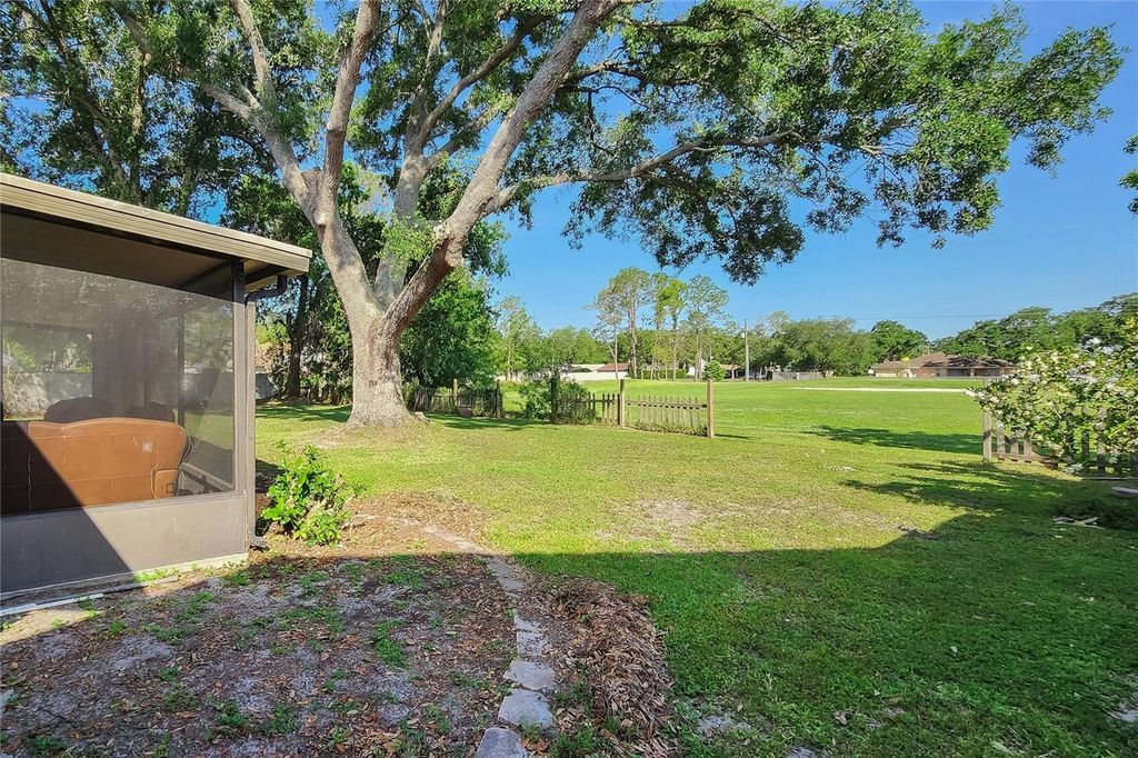 Image 30 of property listing at 16169 GARDENDALE DRIVE, Tampa, FL 33624