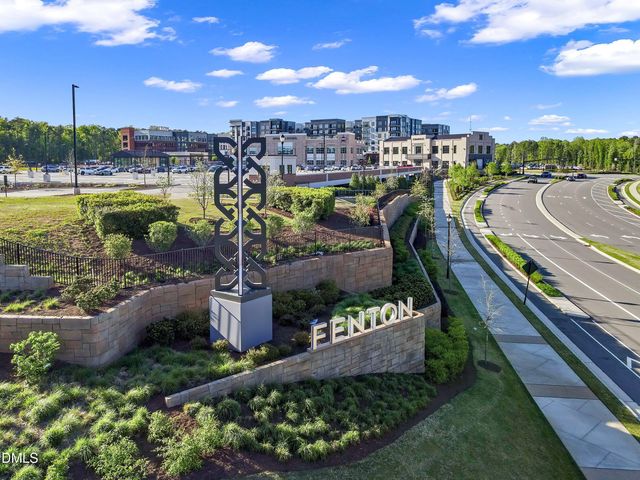 514 Holtz Lane, Cary, NC 27511