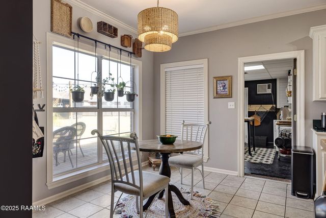 210 Silver Creek Circle, Lafayette, LA 70508