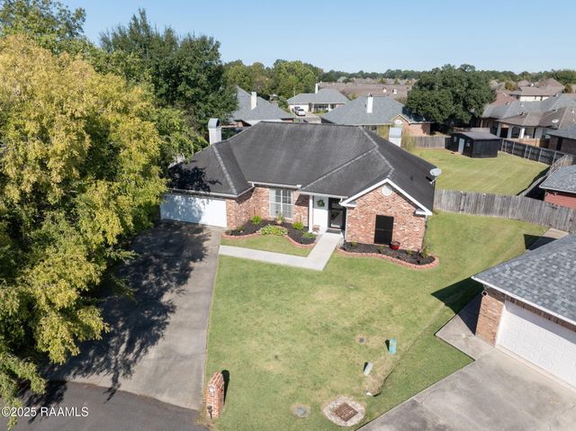 210 Silver Creek Circle, Lafayette, LA 70508
