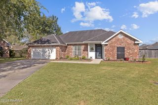 210 Silver Creek Circle, Lafayette, LA 70508