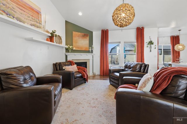 973 E Yaquina Bay Dr., Nampa, ID 83686