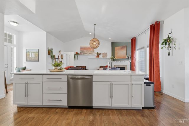 973 E Yaquina Bay Dr., Nampa, ID 83686