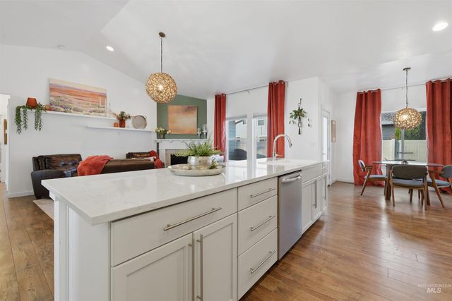 973 E Yaquina Bay Dr., Nampa, ID 83686