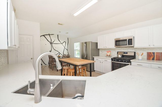 7902 Crescent Village Lane, Richmond, TX 77407