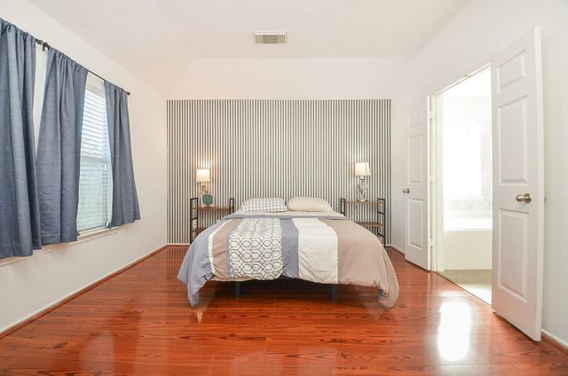 7902 Crescent Village Lane, Richmond, TX 77407