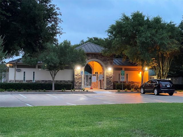 7902 Crescent Village Lane, Richmond, TX 77407