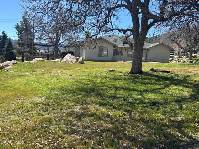 21421 Sunnybrook Drive, Tehachapi, CA 93561