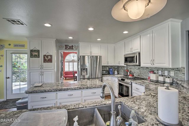 21421 Sunnybrook Drive, Tehachapi, CA 93561