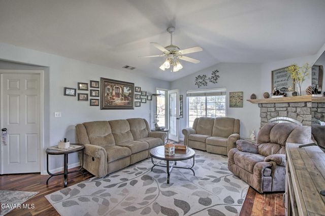 21421 Sunnybrook Drive, Tehachapi, CA 93561