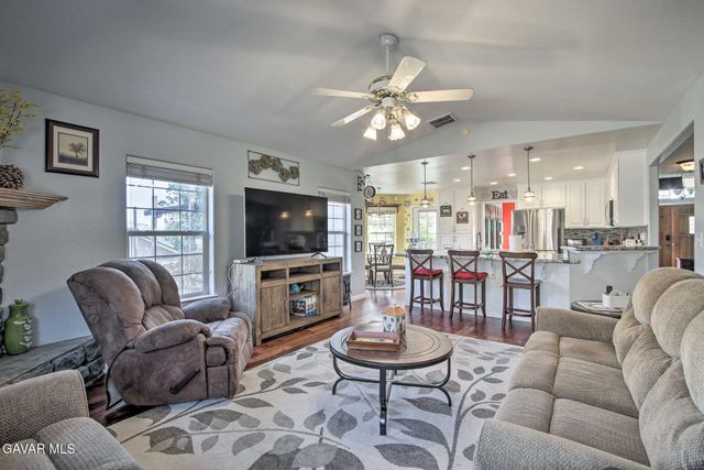 21421 Sunnybrook Drive, Tehachapi, CA 93561