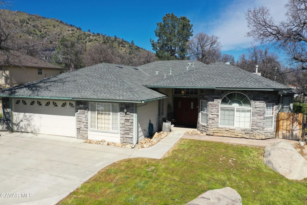 21421 Sunnybrook Drive, Tehachapi, CA 93561