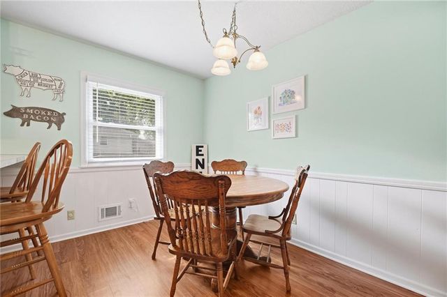1901 NE 51st Terrace, Kansas City, MO 64118
