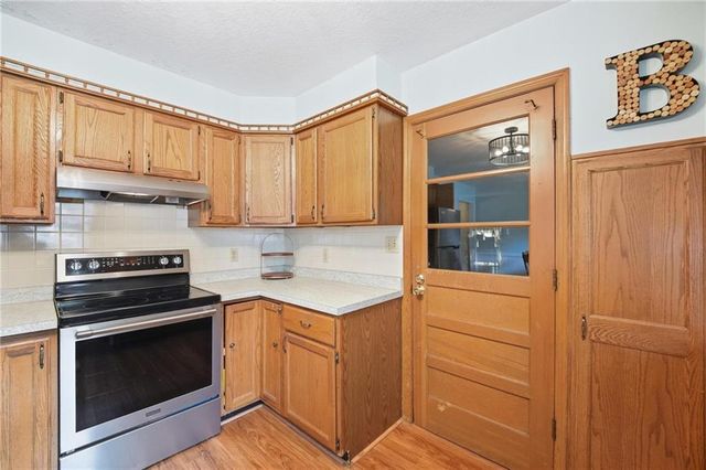 1901 NE 51st Terrace, Kansas City, MO 64118
