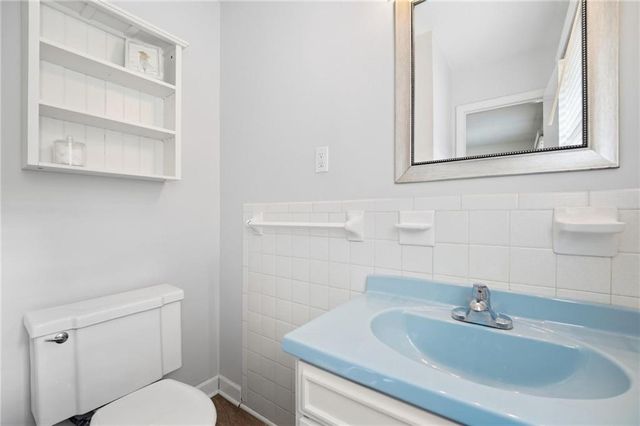 1901 NE 51st Terrace, Kansas City, MO 64118