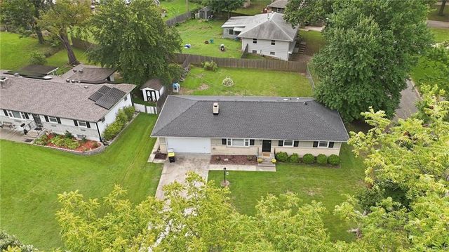 1901 NE 51st Terrace, Kansas City, MO 64118