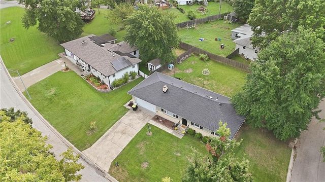 1901 NE 51st Terrace, Kansas City, MO 64118