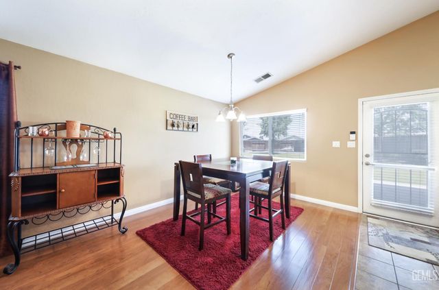 13428 Ridgeway Meadows Drive, Bakersfield, CA 93314
