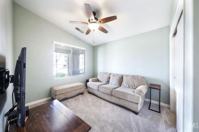 13428 Ridgeway Meadows Drive, Bakersfield, CA 93314