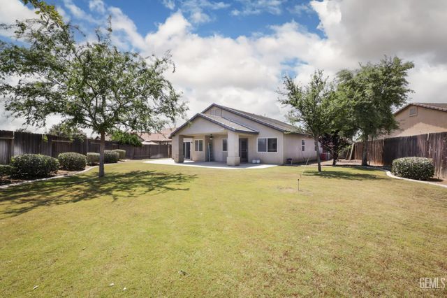 13428 Ridgeway Meadows Drive, Bakersfield, CA 93314