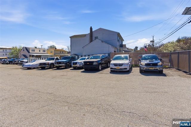 475 Westminster Place, Lodi, NJ 07644
