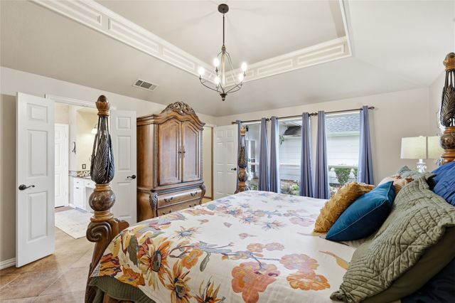 812 Sylvan Creek Drive, Lewisville, TX 75067