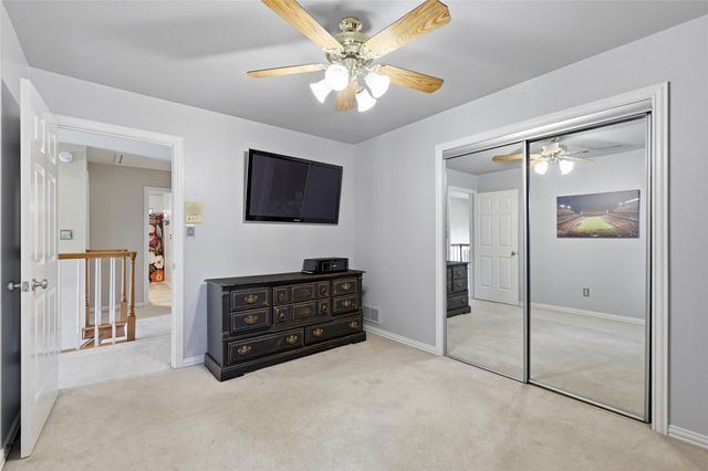 812 Sylvan Creek Drive, Lewisville, TX 75067