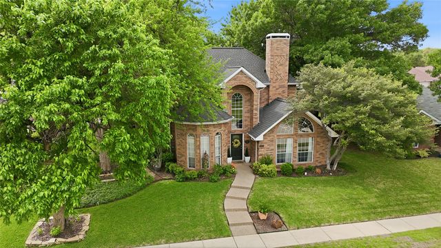 812 Sylvan Creek Drive, Lewisville, TX 75067